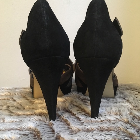 ๐ Republic Black/Tan Suede Stilettos ๐ Size 8M - Picture 6 of 8